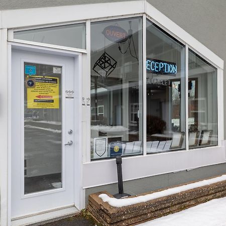 Motel Et Condo Chez Charley Sainte-Anne-de-Beaupré Eksteriør bilde
