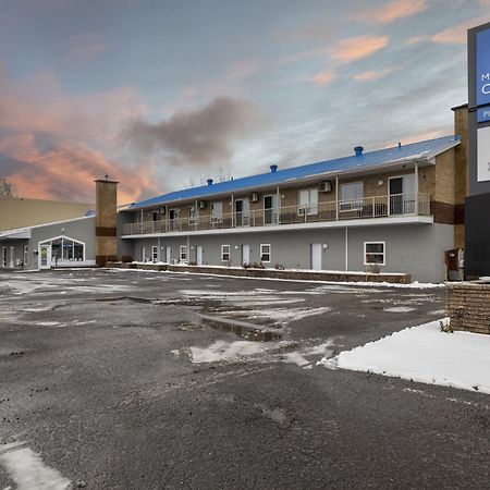 Motel Et Condo Chez Charley Sainte-Anne-de-Beaupré Eksteriør bilde