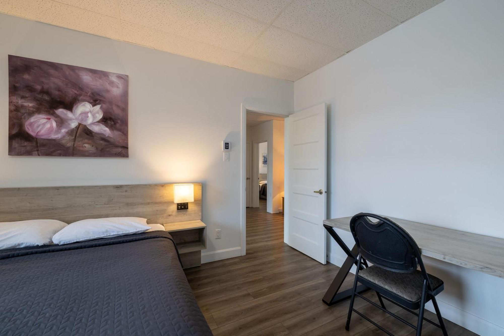 Motel Et Condo Chez Charley Sainte-Anne-de-Beaupré Eksteriør bilde